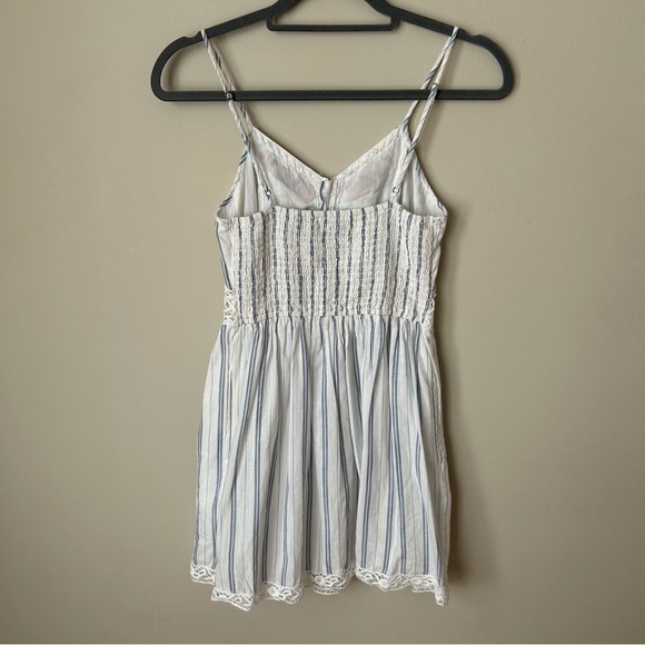 Abercrombie & Fitch Women’s Floral Embroidered Striped Mini Sun Dress Size XS - Picture 6 of 7